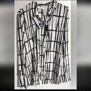 Worthington Black and White Patterned Blouse